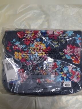 Vera Bradley Iconic Turnabout Crossbody Bag - Pretty Posies - NWT